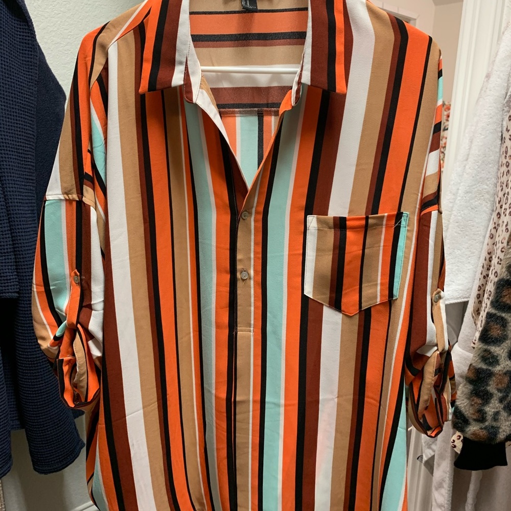 NWOT F21 Blouse🌚
